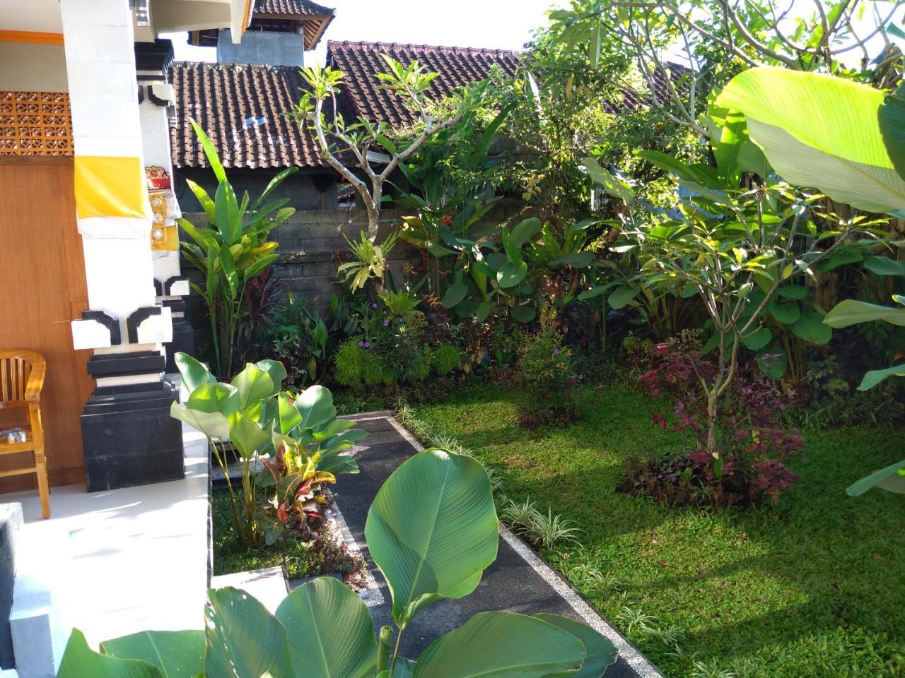 Omank Agus Homestay 우붓 외부 사진