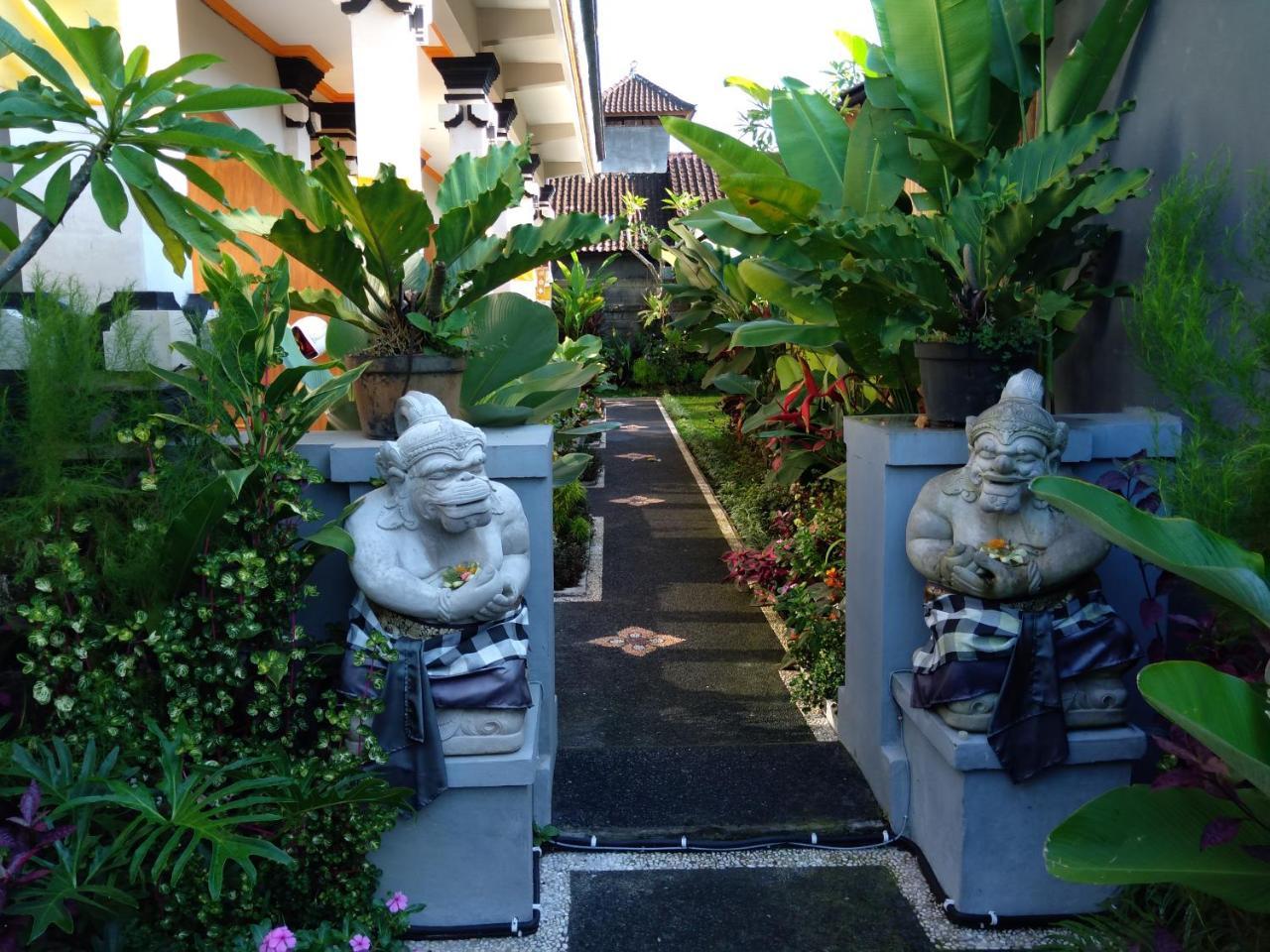 Omank Agus Homestay 우붓 외부 사진